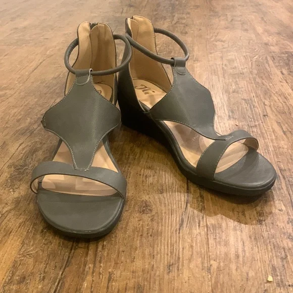 Journee Collection Shoes Journee Collection Womens Trayle